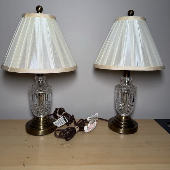 Dale Tiffany Other - Dale Tiffany Lincolndale Crystal Accent Lamps Crystal Collection GT70421 Set Of2